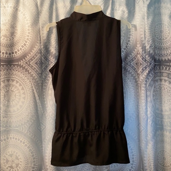 Top - Picture 4 of 4